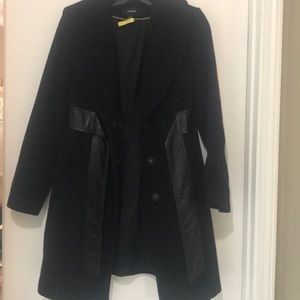 A black Alfani jacket